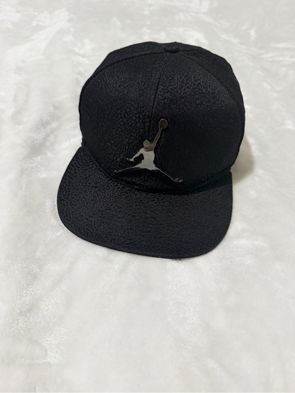 Jump Black Youth Jumpman Hat with Silver Logo